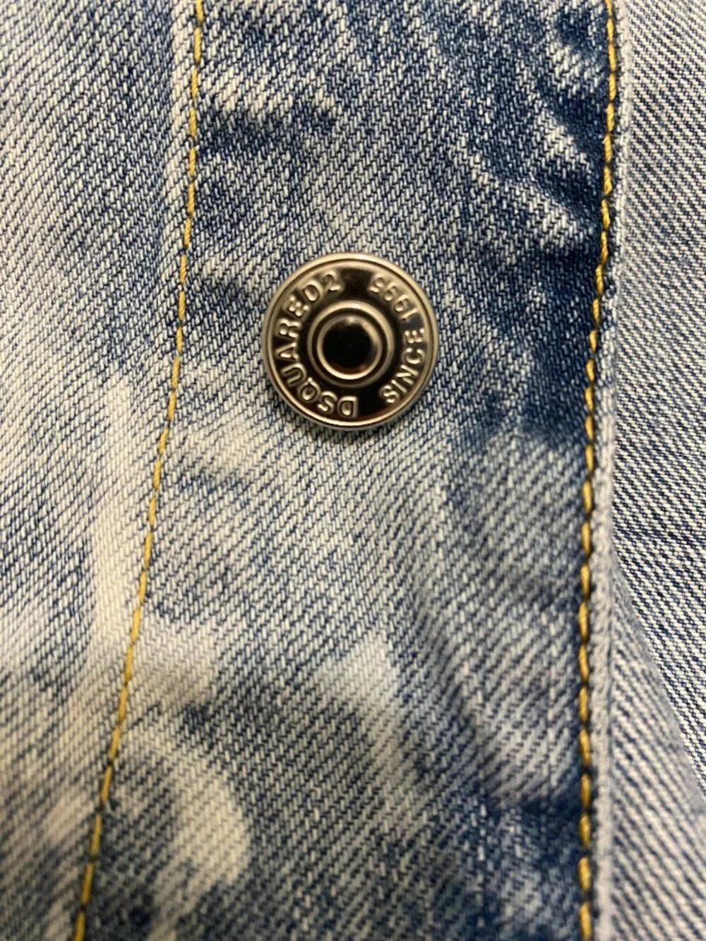 DSQUARED2 dan distressed
